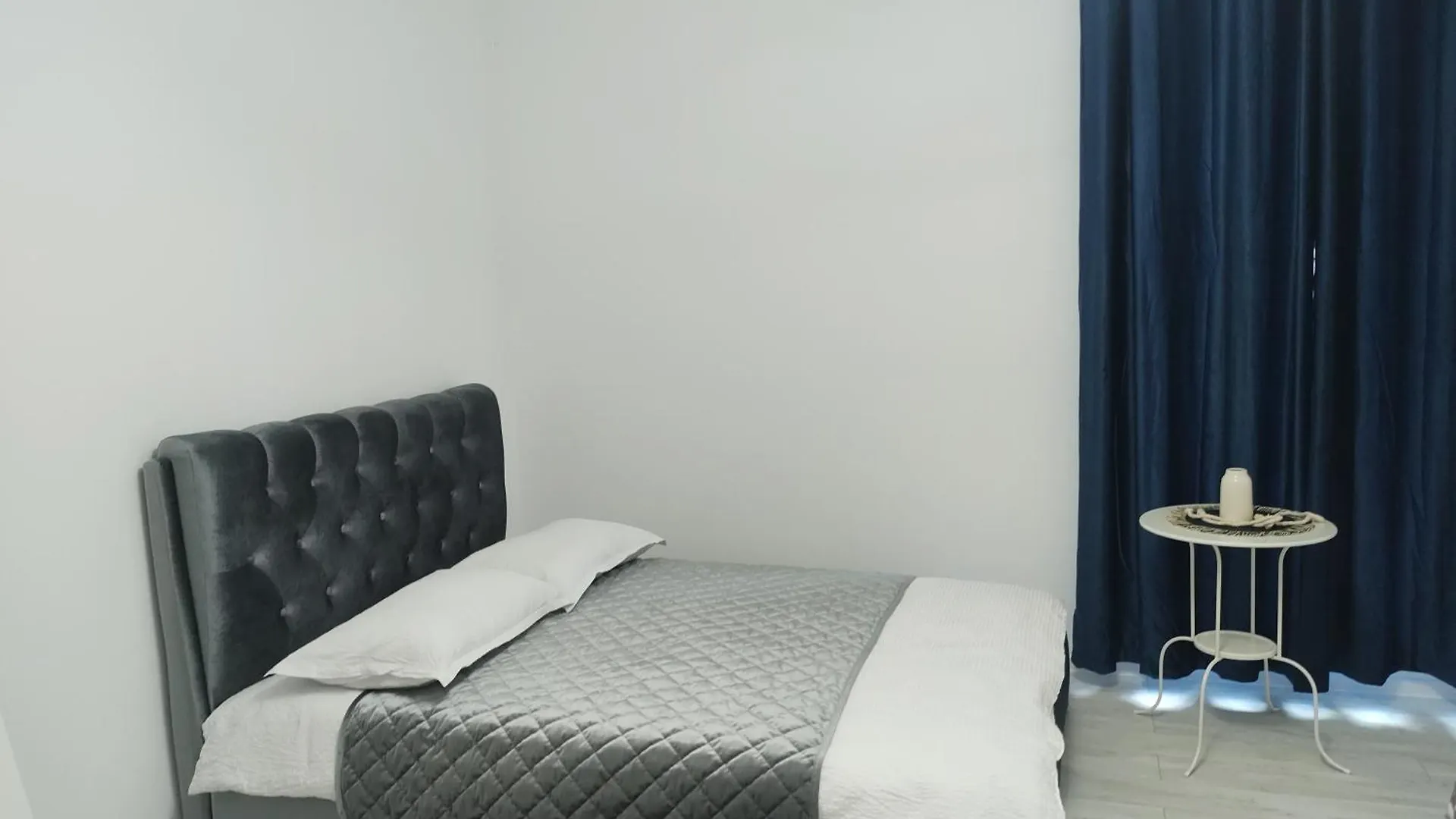 Blue Condo Otopeni Romania
